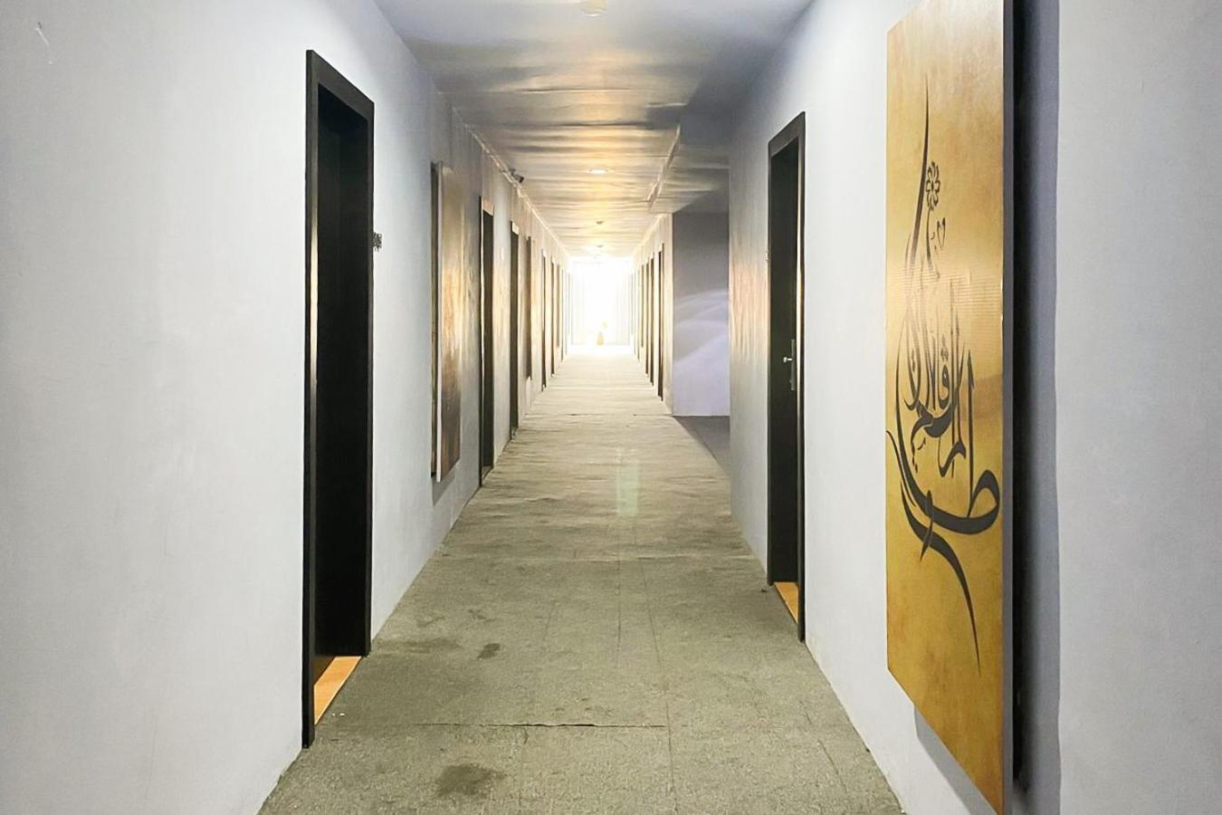 Urbanview Hotel Asyra Makassar Exterior photo